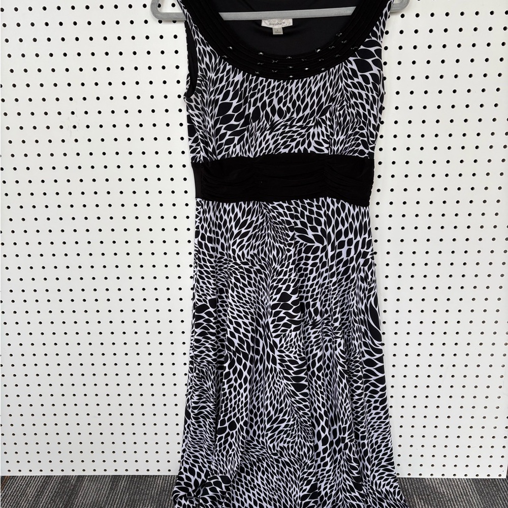 Dress-Barn Black and White Sleeveless Patterned Maxi Dress Size 8